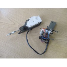 1993 - 1998 ROLLS-ROYCE SPIRIT - BENTLEY - BOOT CENTRAL LOCKING ACTUATOR - UB82677