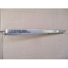 ROLLS-ROYCE SPIRIT - BENTLEY MULSANNE - RIGHT LOWER HEADLAMP TRIM - UD24842